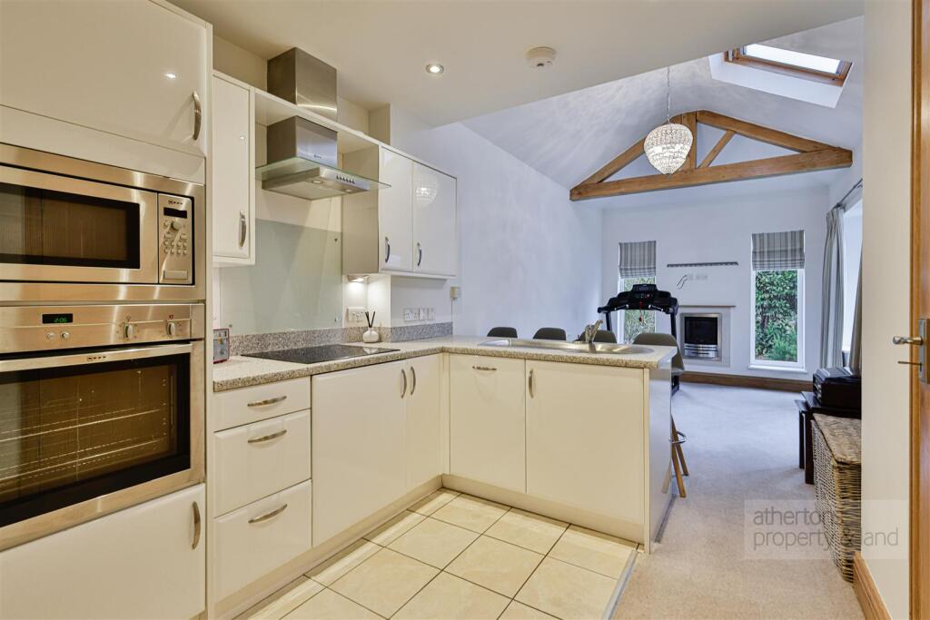 Additional image 10 of Somerset Avenue, Wilpshire, Ribble Valley