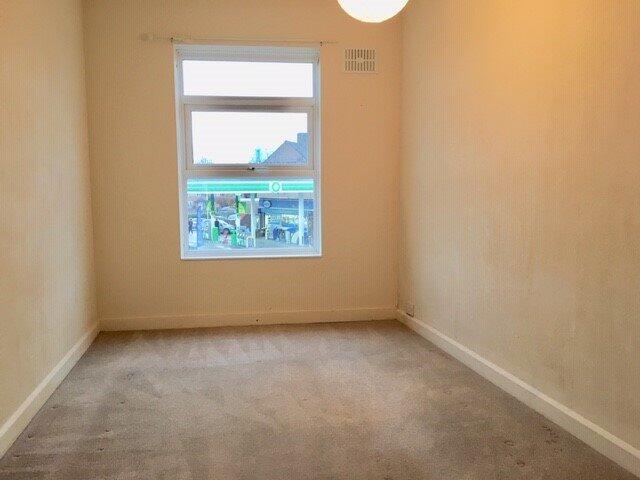Apartment in Redhill - View 4