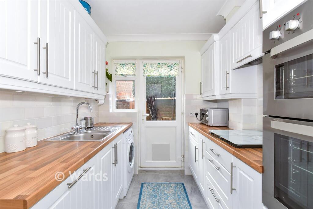 2-bed semi-detached on Nevill Court, West Malling, Kent, £375,000