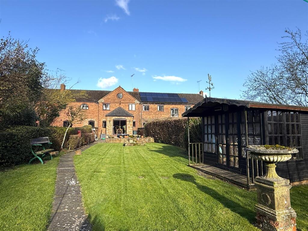 Main image of property: Geary Lane, Bretby, Burton-On-Trent
