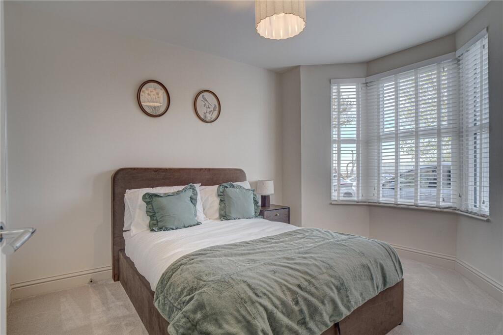 House in Swindon - View 5