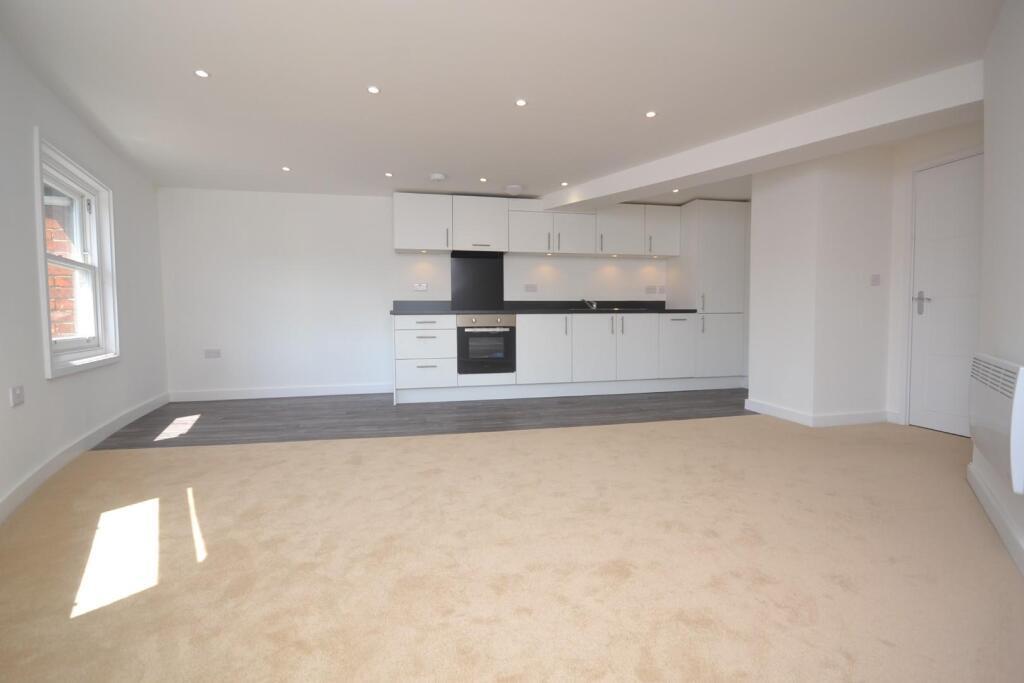 Apartment in Reading - View 3