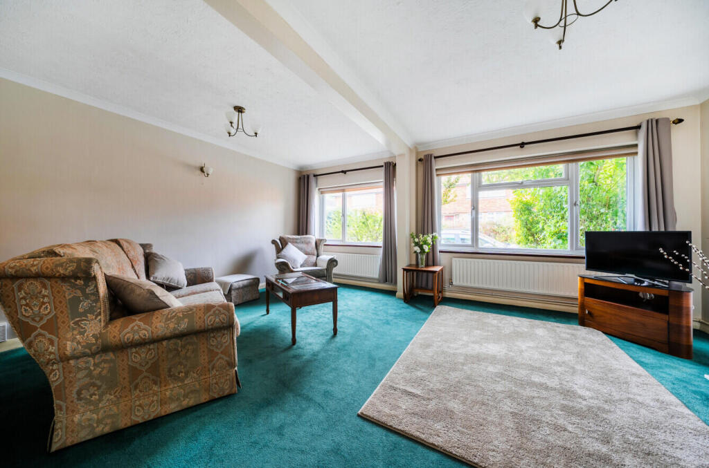 House in Sevenoaks, Westerham - More