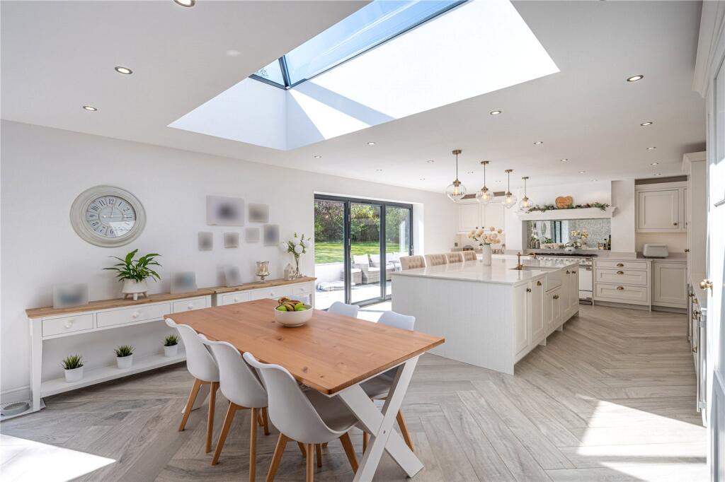 Additional image 3 of Carnoustie, Tamworth, Staffordshire, B77