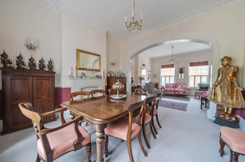 Palmerston Street, Romsey, SO51 photo 4