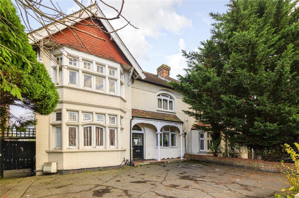 Main image of property: Green Lanes, Palmers Green, London, N13