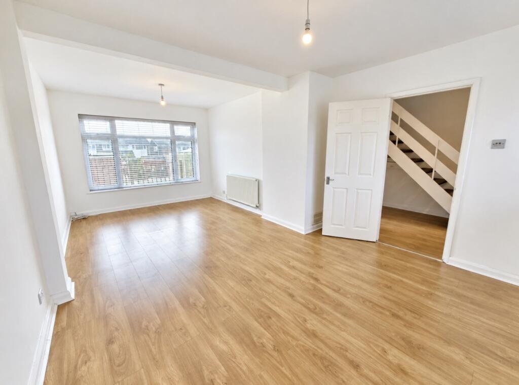House in Rochford, Canewdon - View 2
