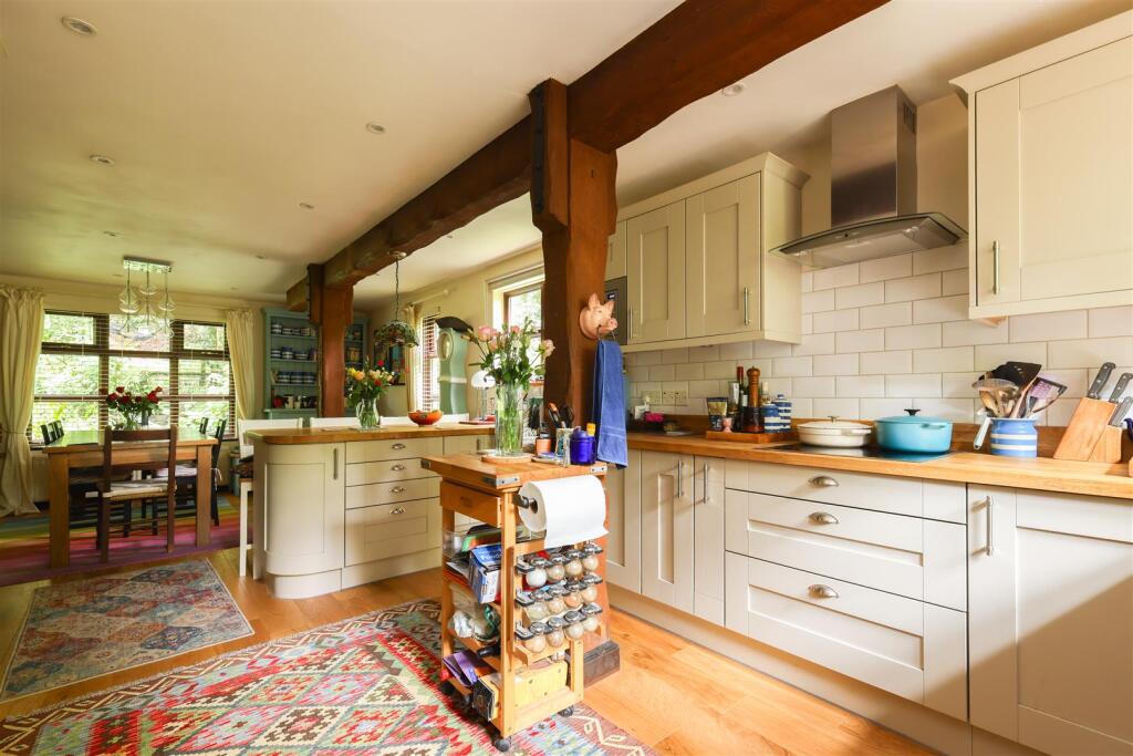 House in St. Leonards-on-Sea, Hollington - View 3