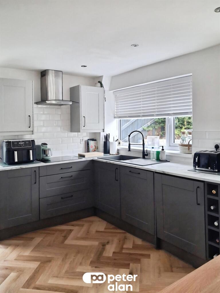 House in Gelligaer, Cefn Fforest - View 5