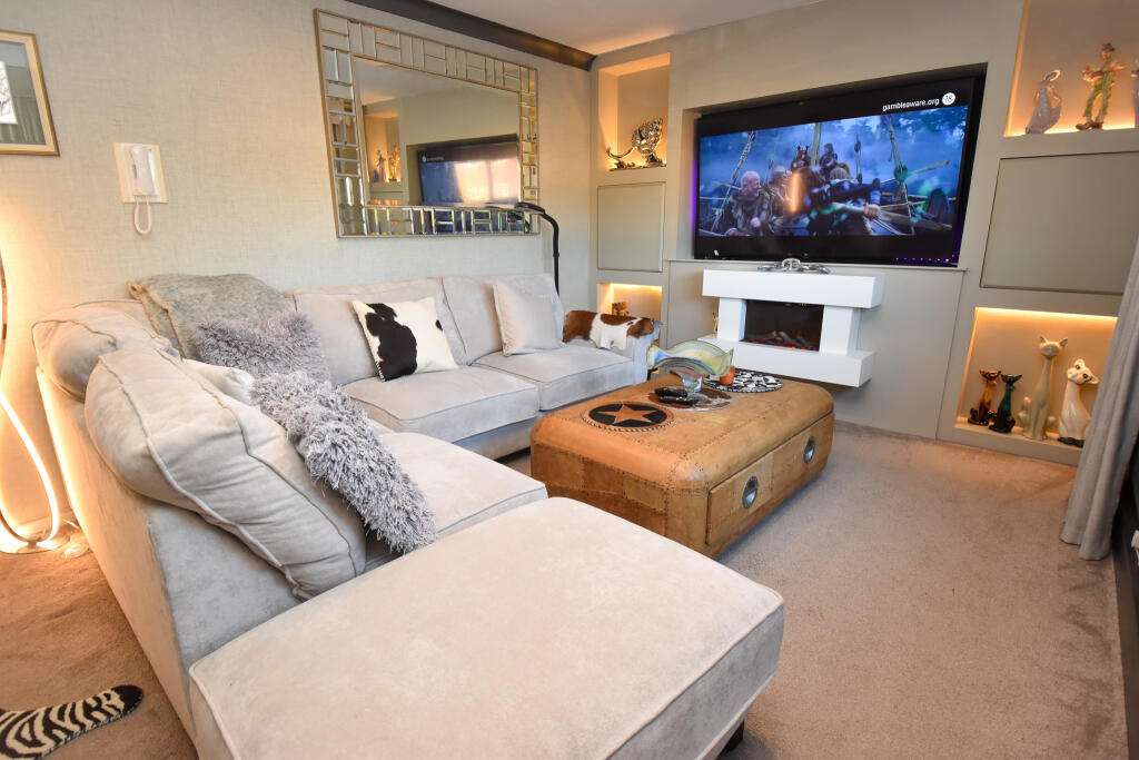 Apartment in Stockport - View 2