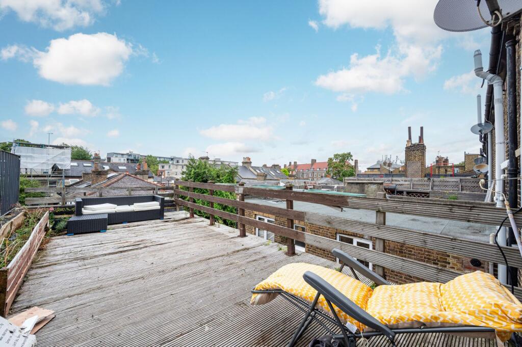 Apartment in London - View 4