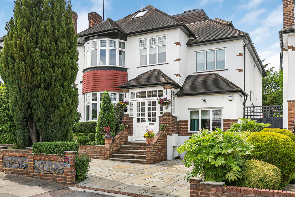 Main image of property: Princes Avenue