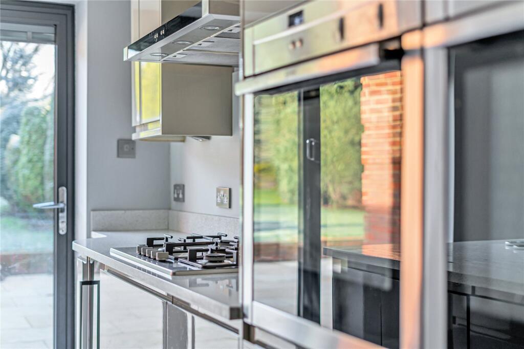 Additional image 27 of Bradmore Way, Brookmans Park, Hatfield, Hertfordshire, AL9