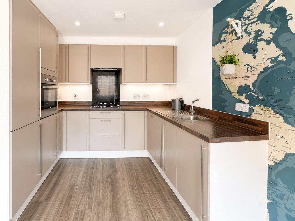 House in Wealden, Roebuck Park, Hellingly - View 4