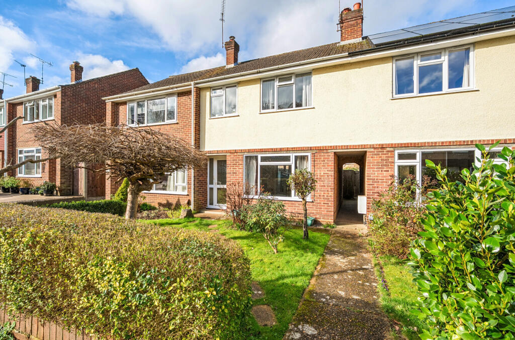 Main image of property: Robin Hood Crescent, Knaphill, Woking