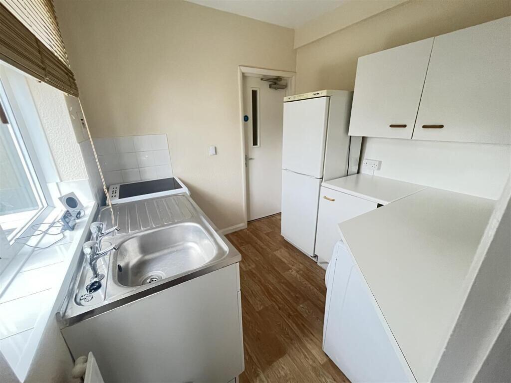 Apartment in Reading, Wokingham - View 2