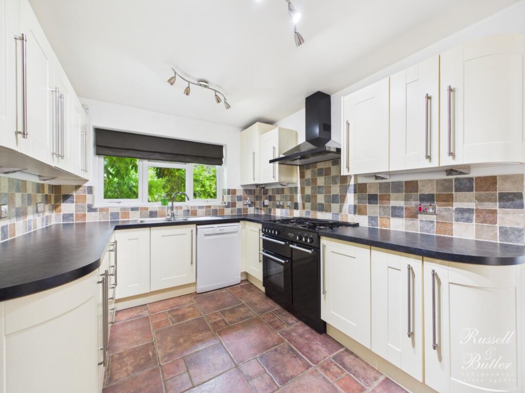 House in Buckingham, Buckinghamshire - View 5