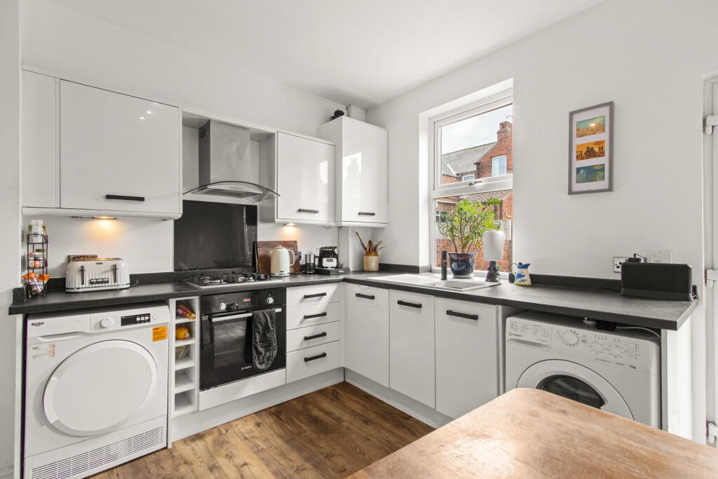 House in Leeds - View 5