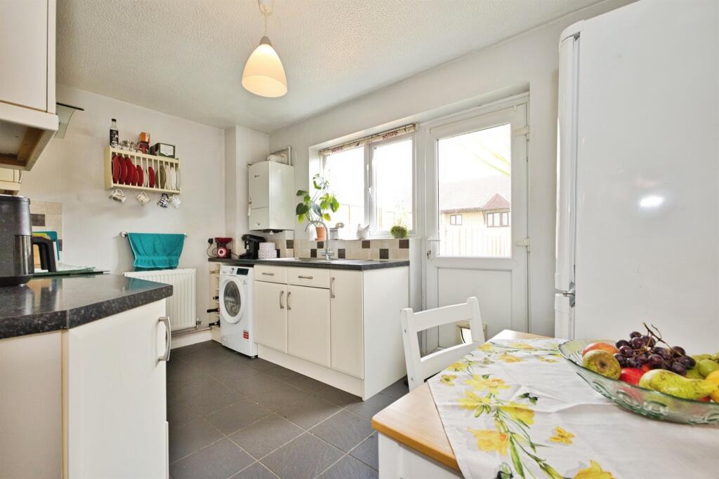 Additional image 5 of Sutton Grange, YEOVIL