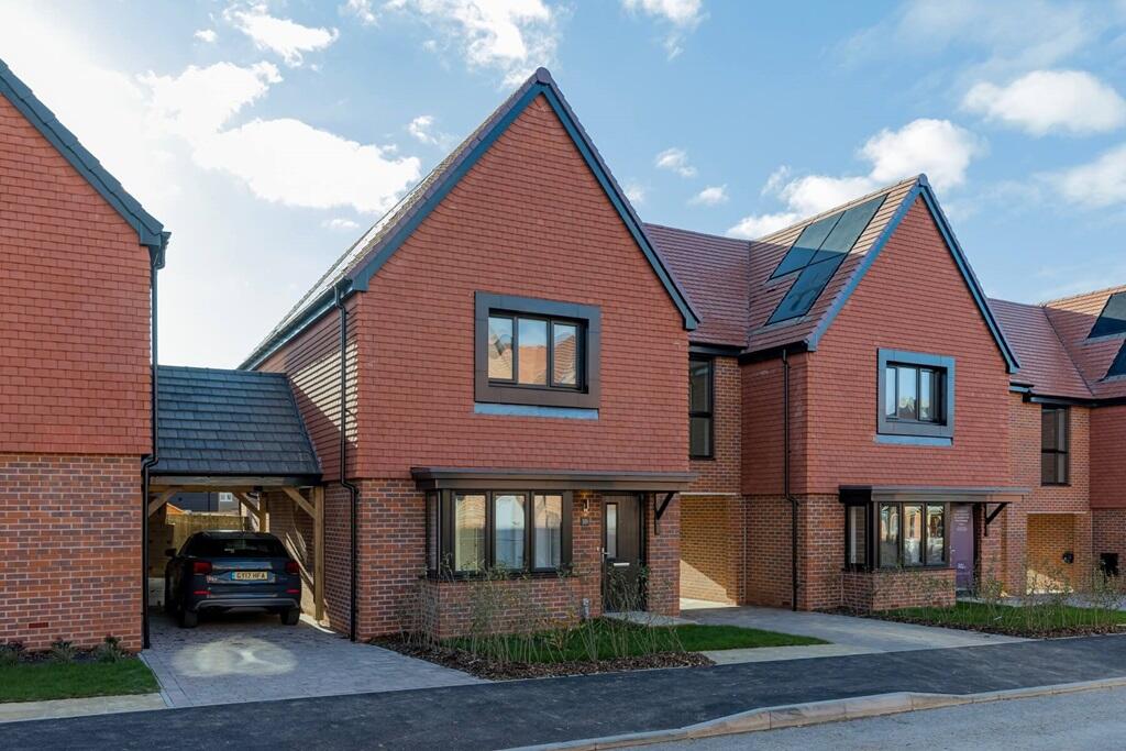 Main image of property: London Road,
Hassocks,
BN6 9NA