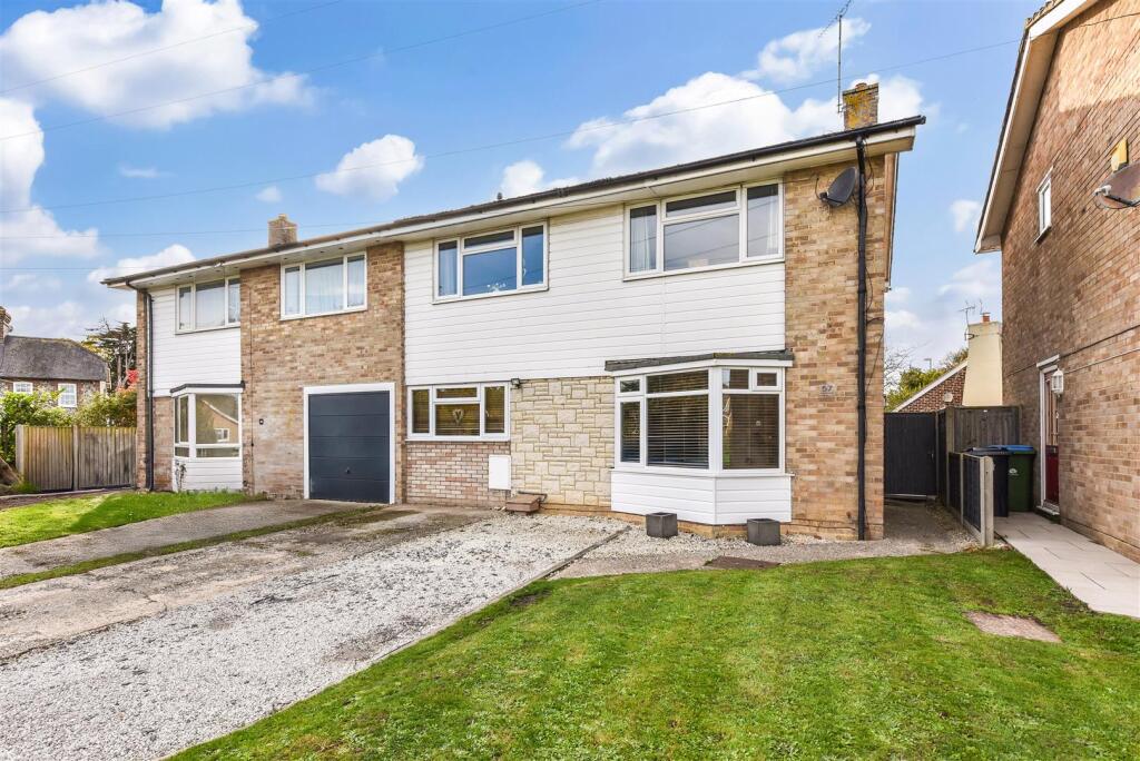 Main image of property: Fordwater Gardens, Yapton