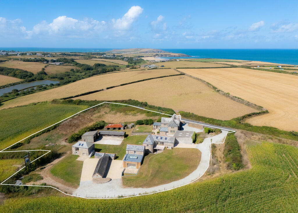 12-bed house on Trenearne Farm, Padstow, PL28 8JA, £4,000,000