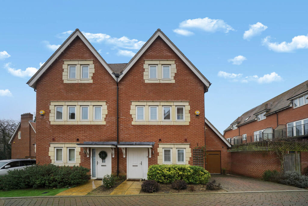 Main image of property: Cuneo Mews, Millbrook Park, NW7 1JQ