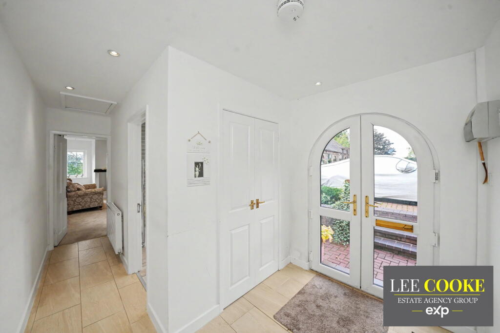 House in South Staffordshire, Shareshill - More