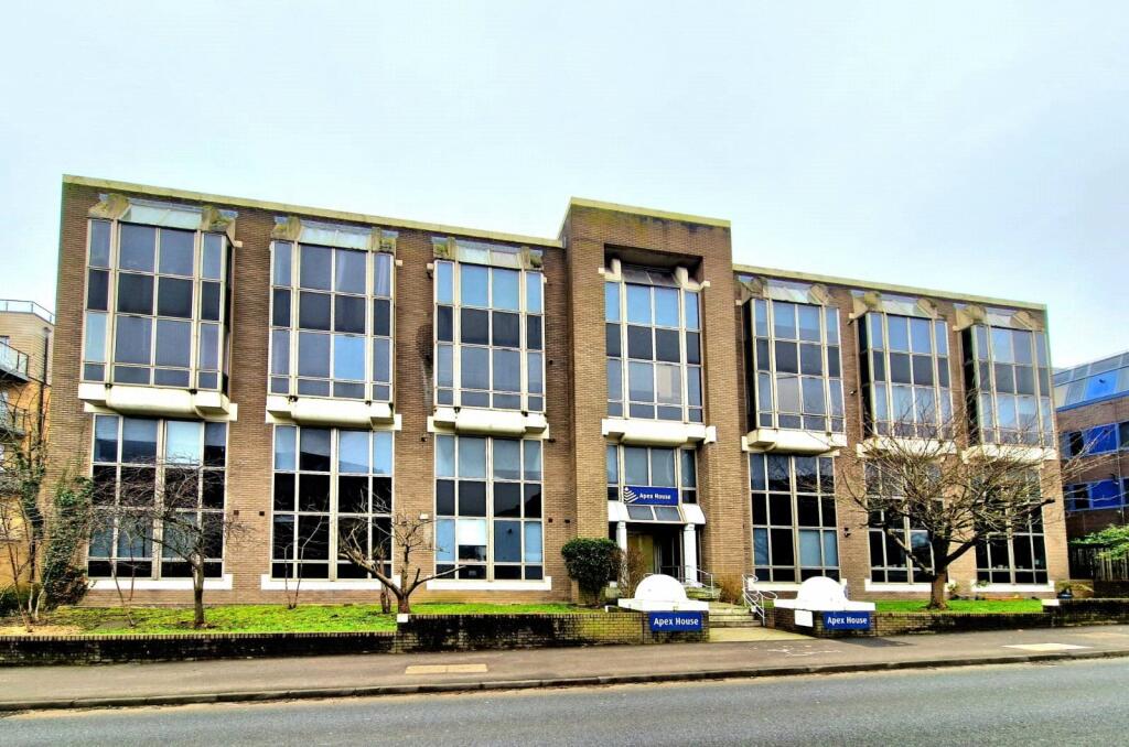 Main image of property: London Road, Bracknell, Berkshire, RG12