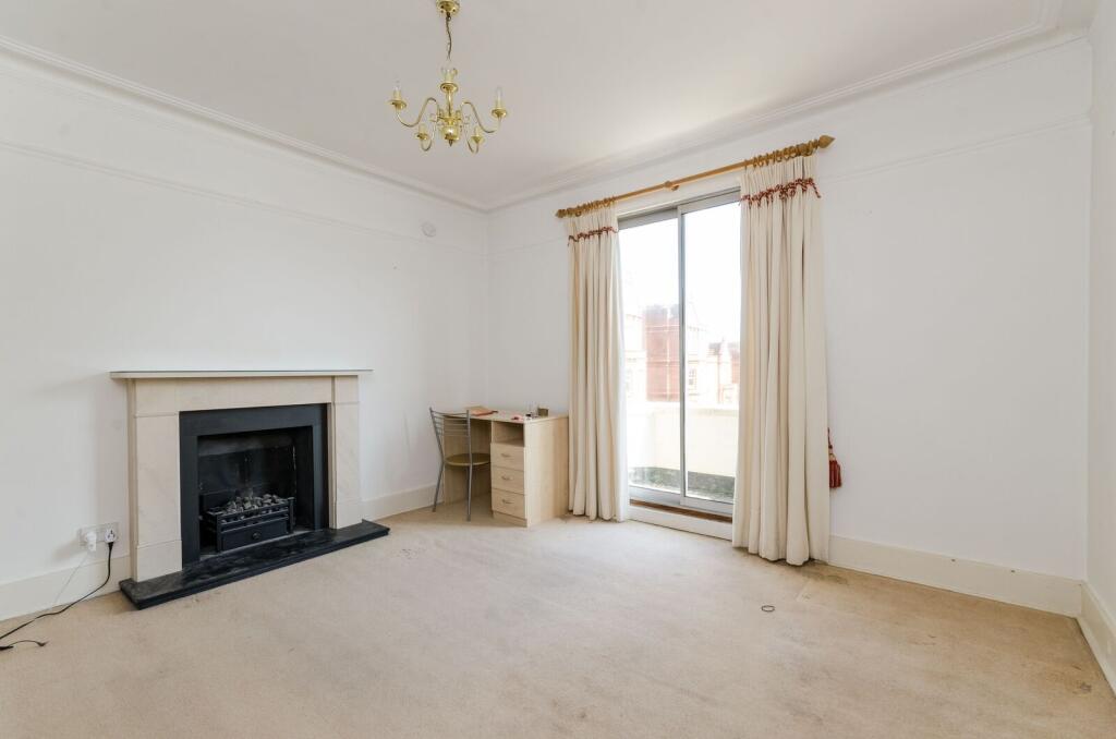 Apartment in London - View 3