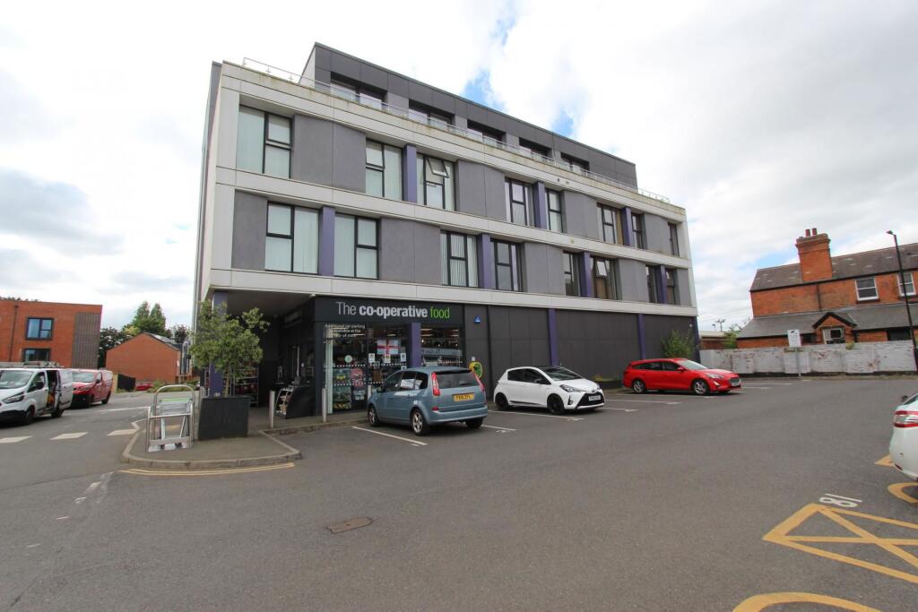 1-bed flat on 3 Wilmot Lane, Beeston, Nottingham, Nottinghamshire, NG9 1DY, £120,000