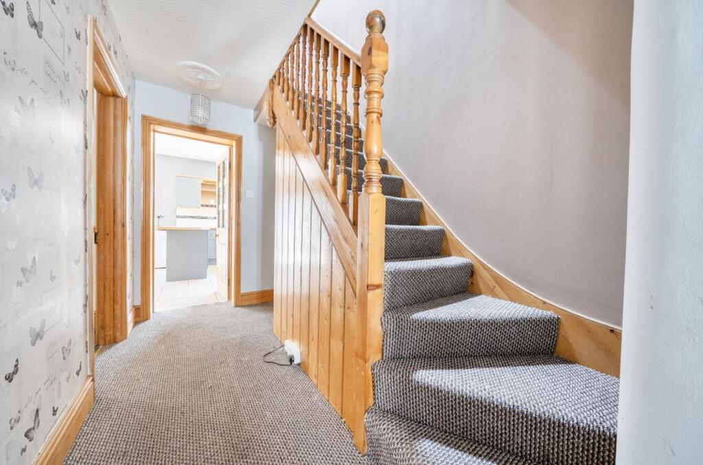 House in Ipswich - View 5
