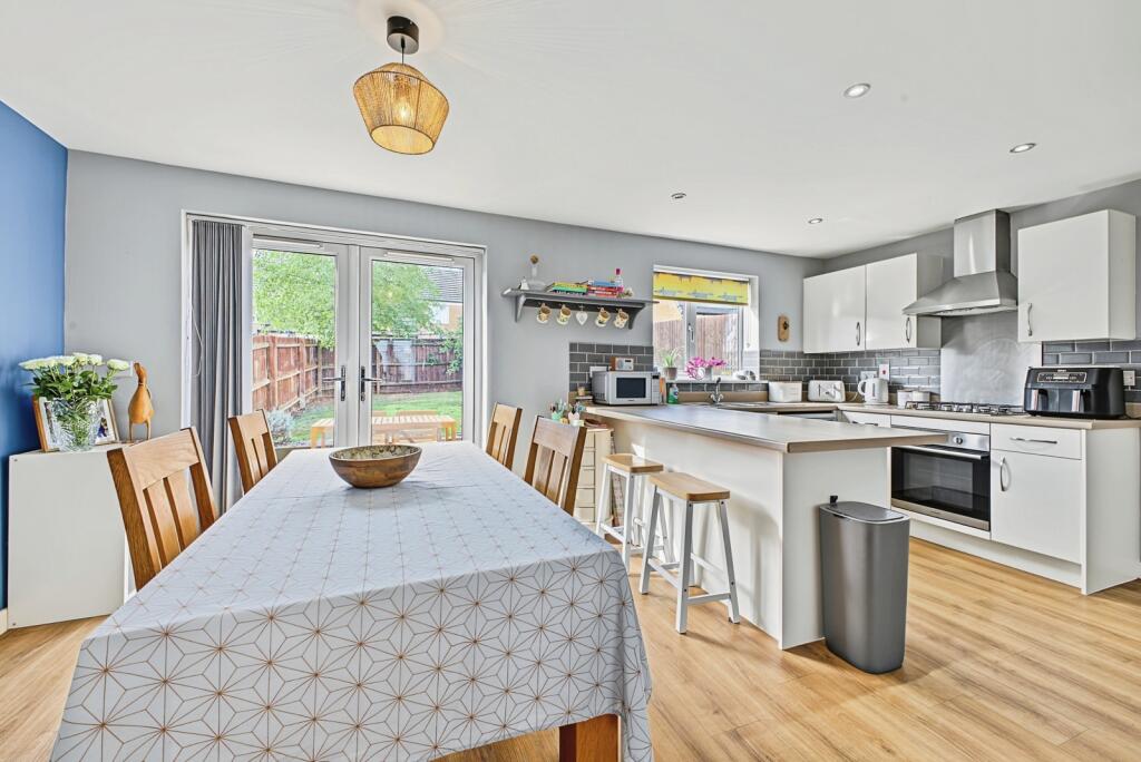 House in Northampton - View 5