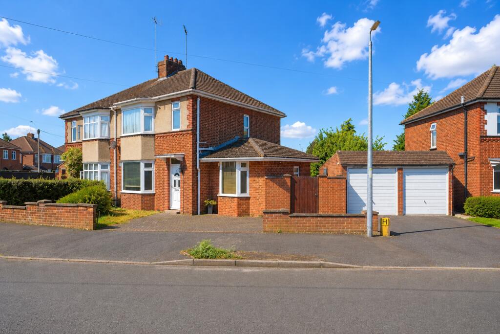 Main image of property: Douglas Crescent, Houghton Regis, Dunstable, Bedfordshire, LU5