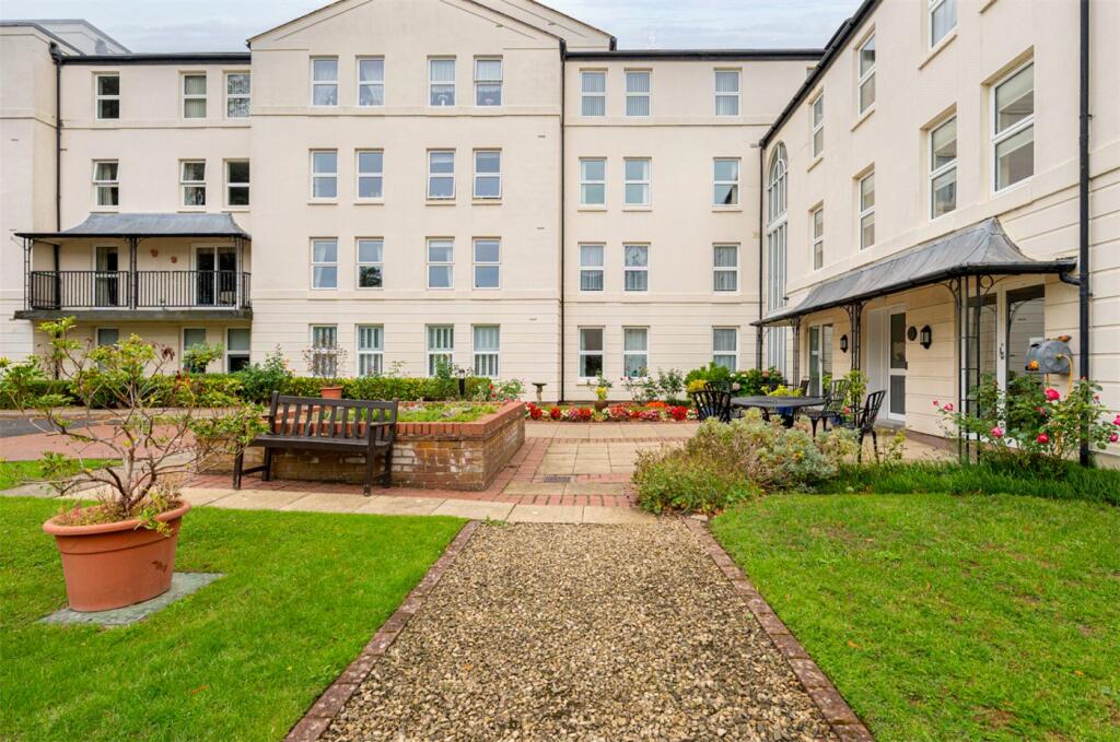 Binswood Avenue, Leamington Spa, Warwickshire, CV32 photo 4