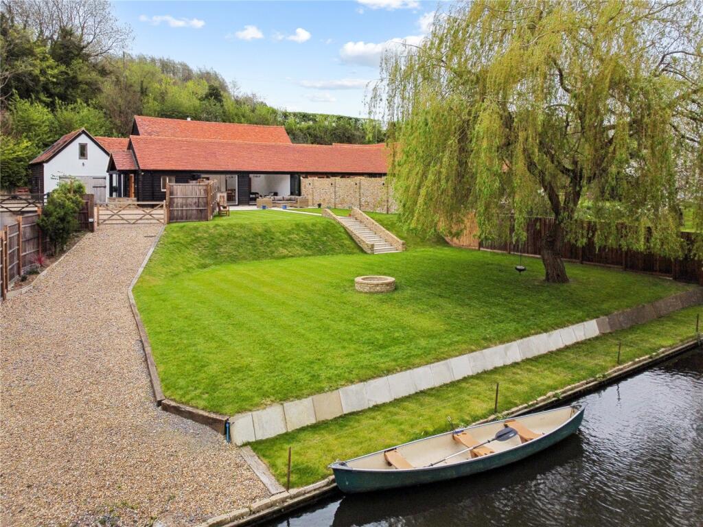 Main image of property: Springwell Lane, Rickmansworth, Hertfordshire, WD3
