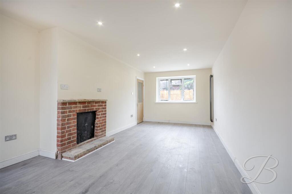 Goodhand Crescent, Mansfield - View 2