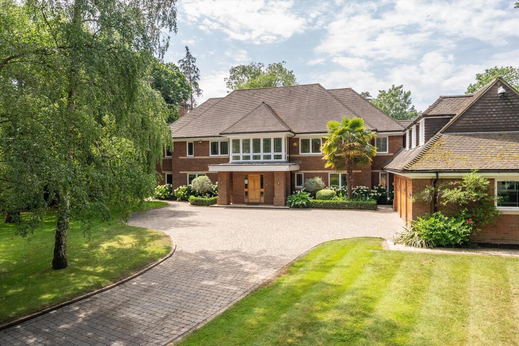 House in Kingston upon Thames