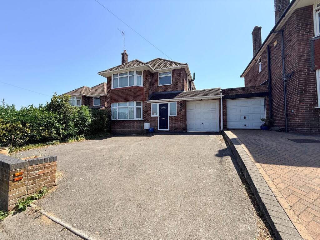 Main image of property: Mudford Road, Yeovil, Somerset, BA21 4NP