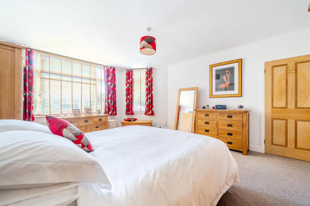 Robson Road, Goring-By-Sea, Worthing photo 4