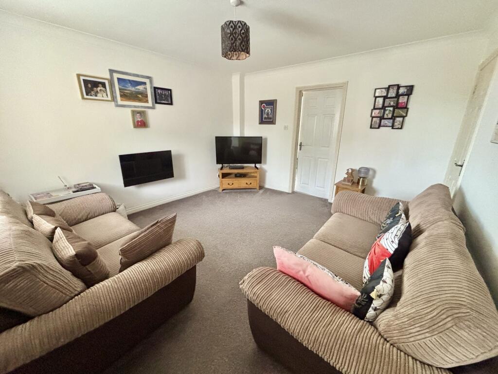 House in Swansea, Birchgrove - View 2
