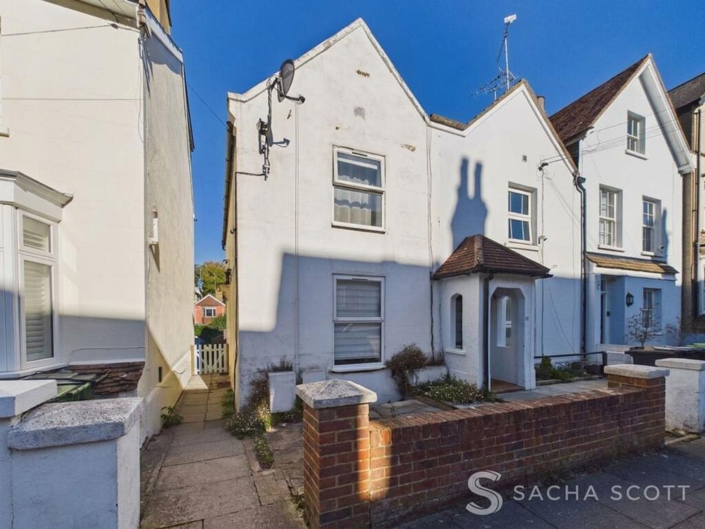 Apartment in Redhill - View 4