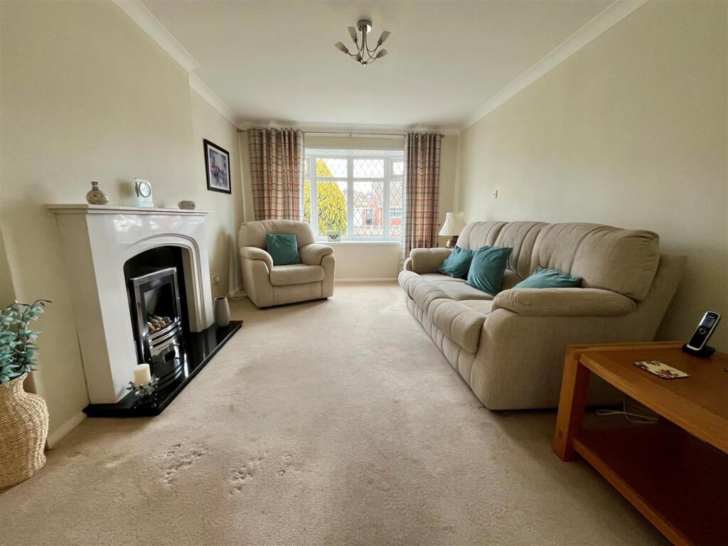 House in Hull - View 3