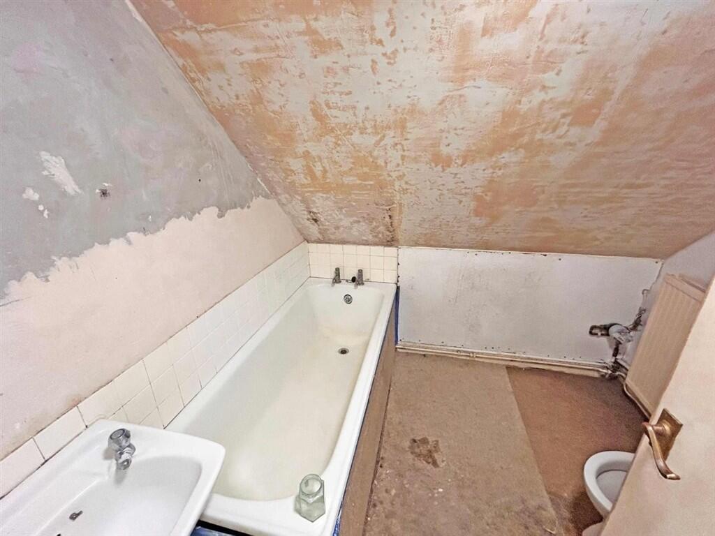 Apartment in Reigate, Reffles Bridge, Meadvale - More