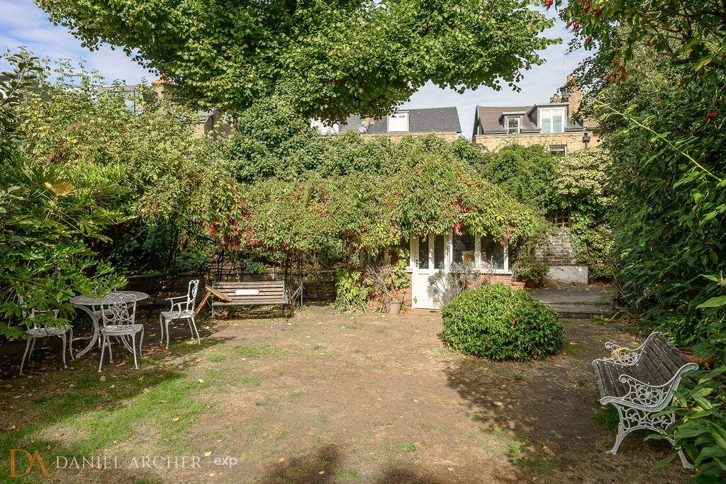 House in London - More