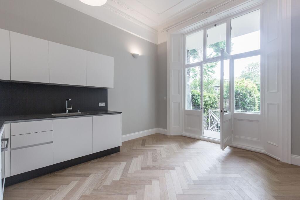 Main image of property: Flat B 44 Penywern Road Ground Floor Flat