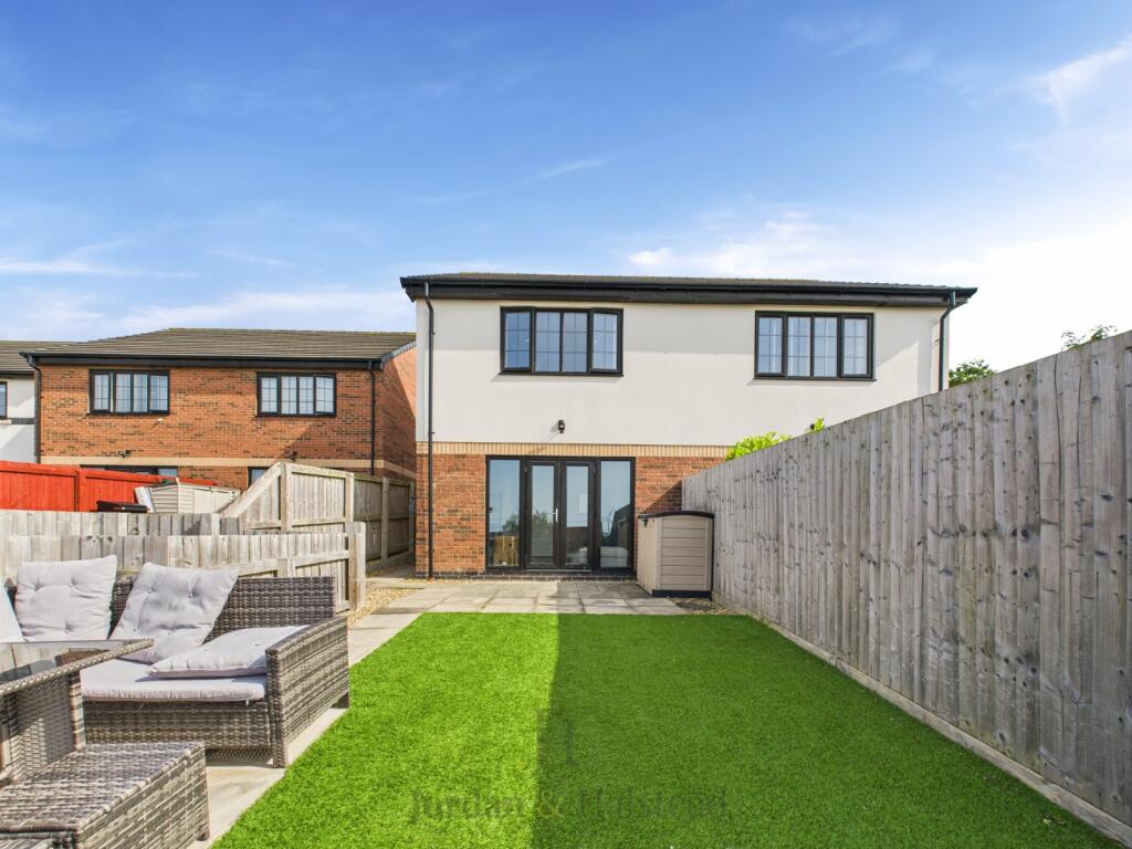 Chester Road, Helsby, Frodsham, Cheshire, WA6 photo 2