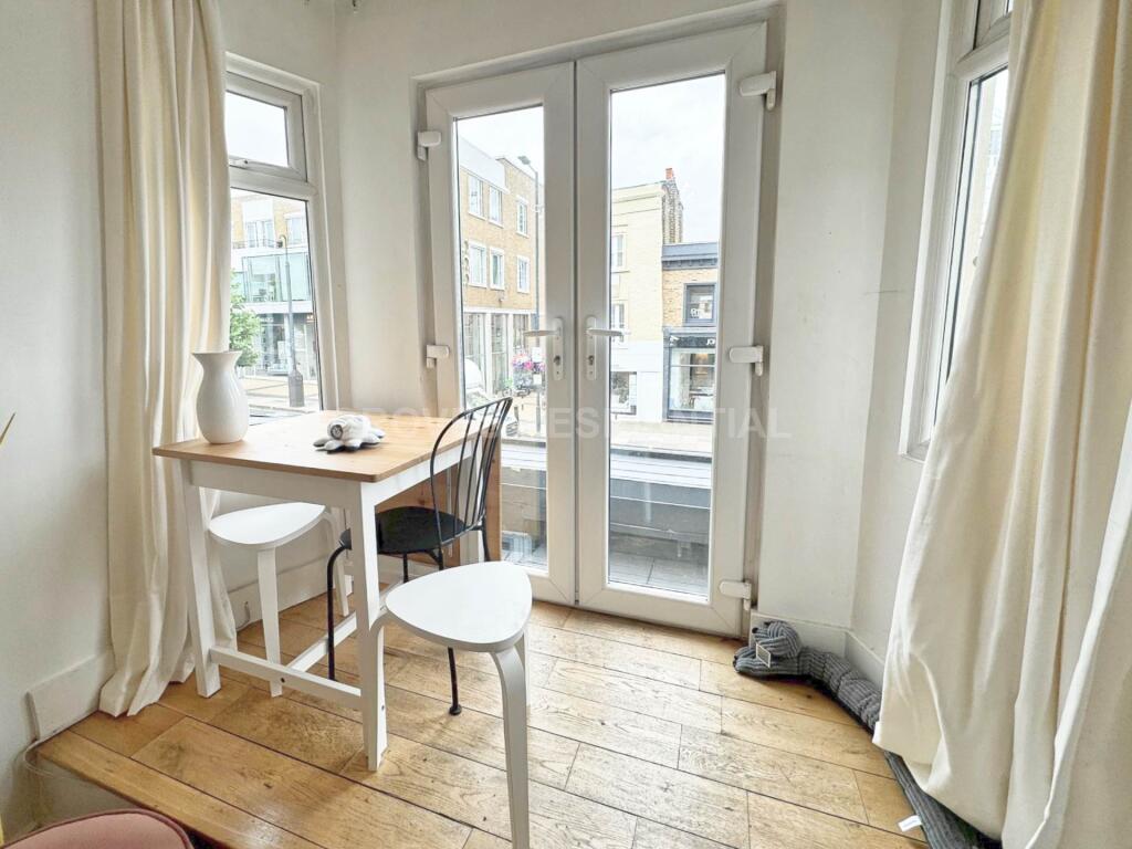 Apartment in London - View 4