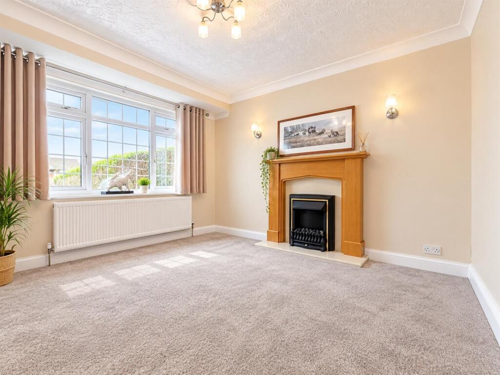 House in Slough, Chalvey - View 2