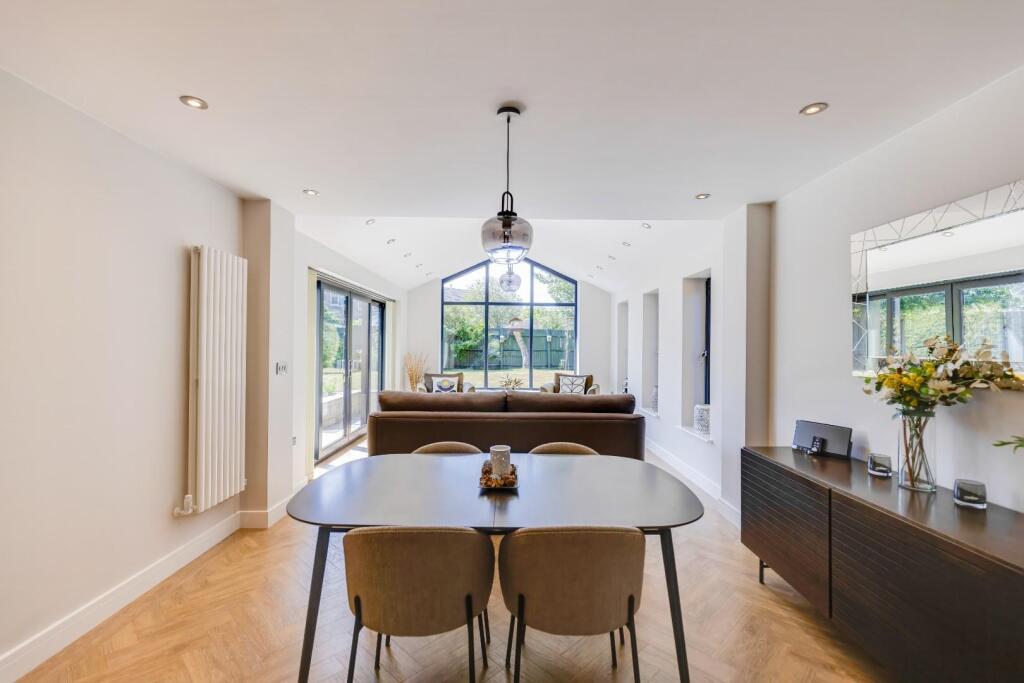 House in Llantwit Major, Frampton - View 3
